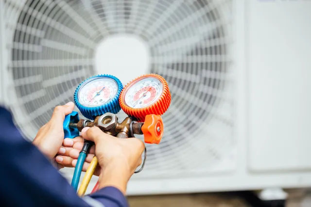 Expert HVAC Technicians Team